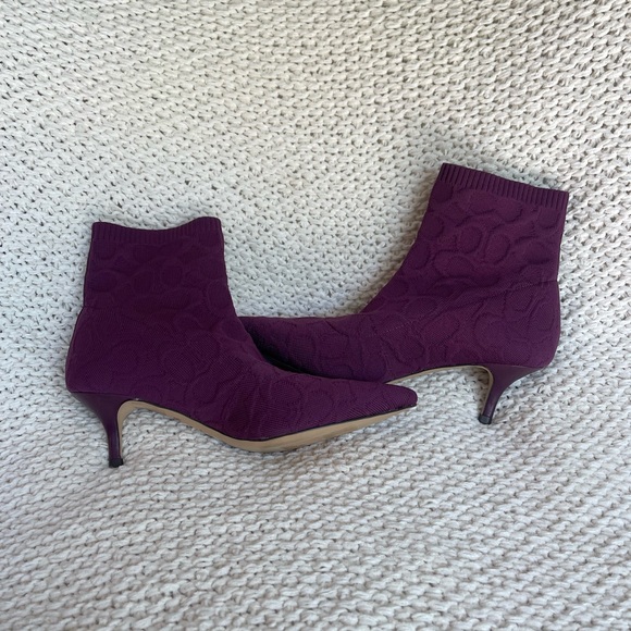 Coach Women’s Jade Knit Signature Leather Ankle Bootie Deep Berry Size 7 - Picture 3 of 5
